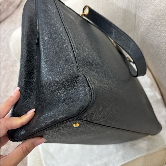 Authentic CHANEL large caviar zip tote laptop business executive bag - Picture 16 of 16